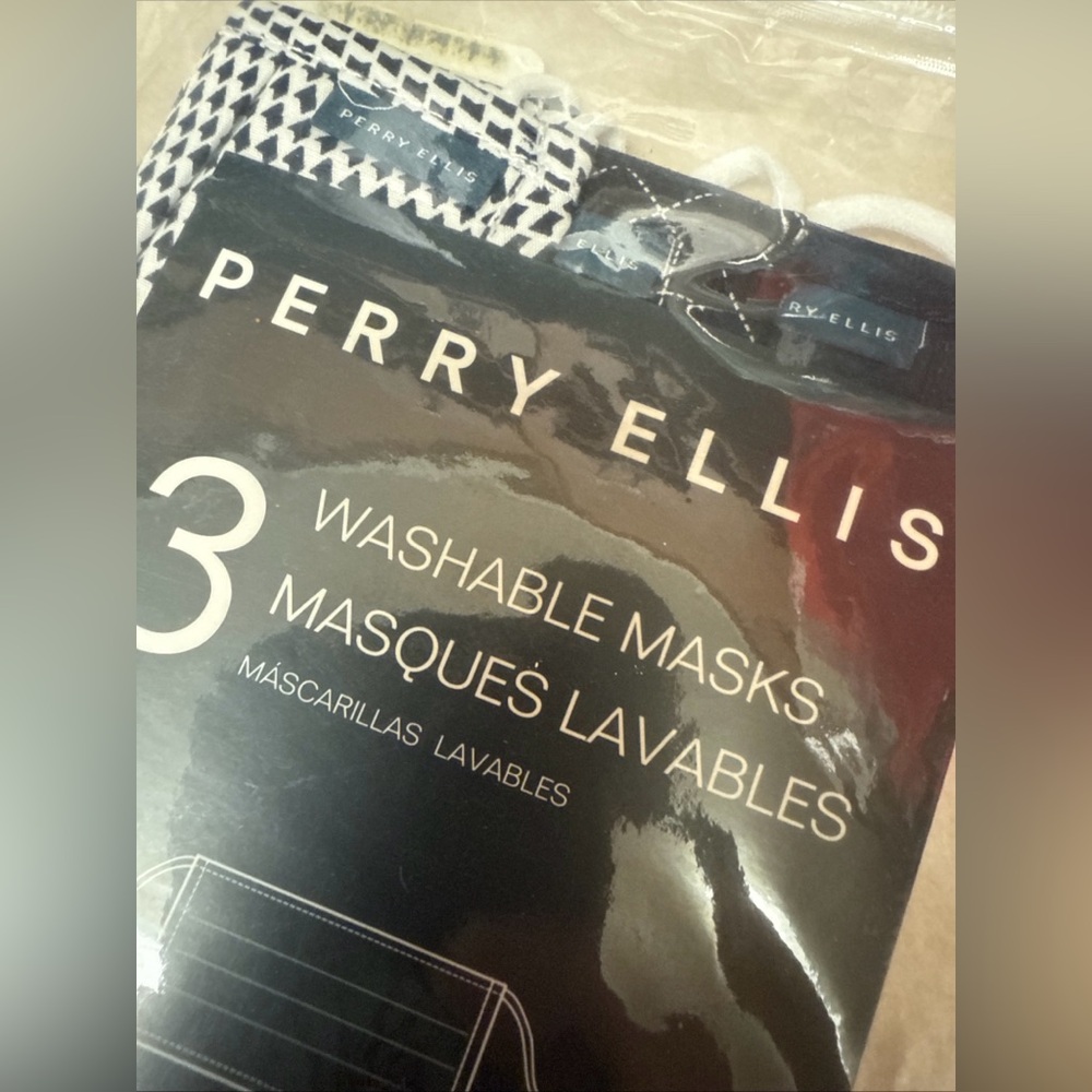 Perry Ellis Multi-Color Washable Masks - Picture 2 of 4